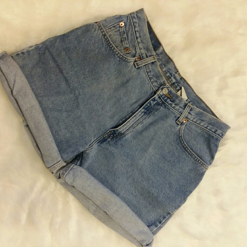 Levi's high rise shorts